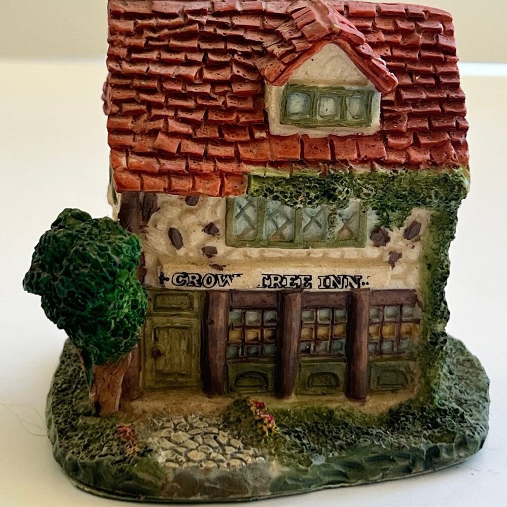 Vintage Dickens Village miniatures “ Crown Tree Inn”